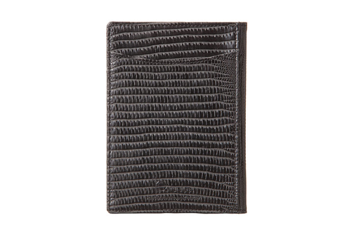 Qble_alligator-bonded-leather_passport-case_black_back