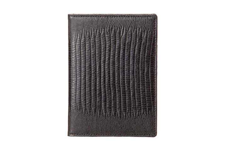 Qble_alligator-bonded-leather_passport-case_black_front